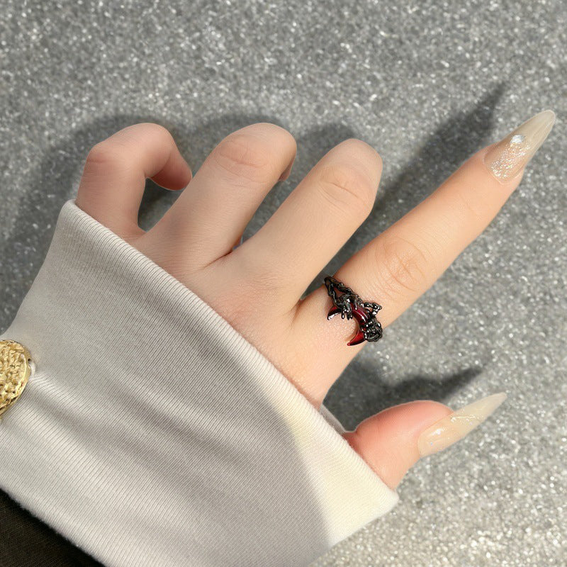 Blood Lunar Claw