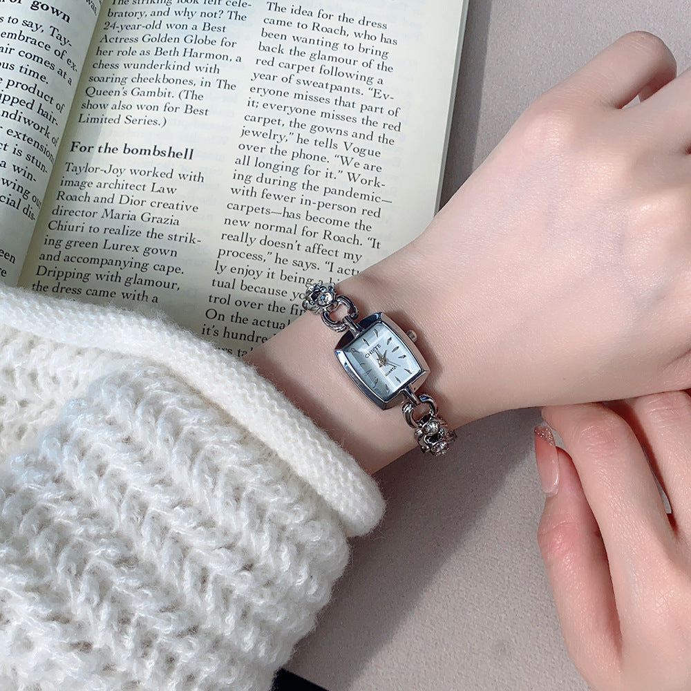 Gleamora Chain Watches