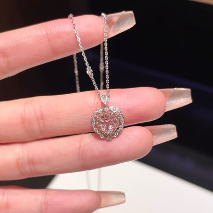 Laurel Love Duo captures the essence of a sweet, princess-inspired aesthetic with its delicate pink diamond heart design. Crafted to enhance your natural temperament, making it the perfect sophisticated addition to any wardrobe.