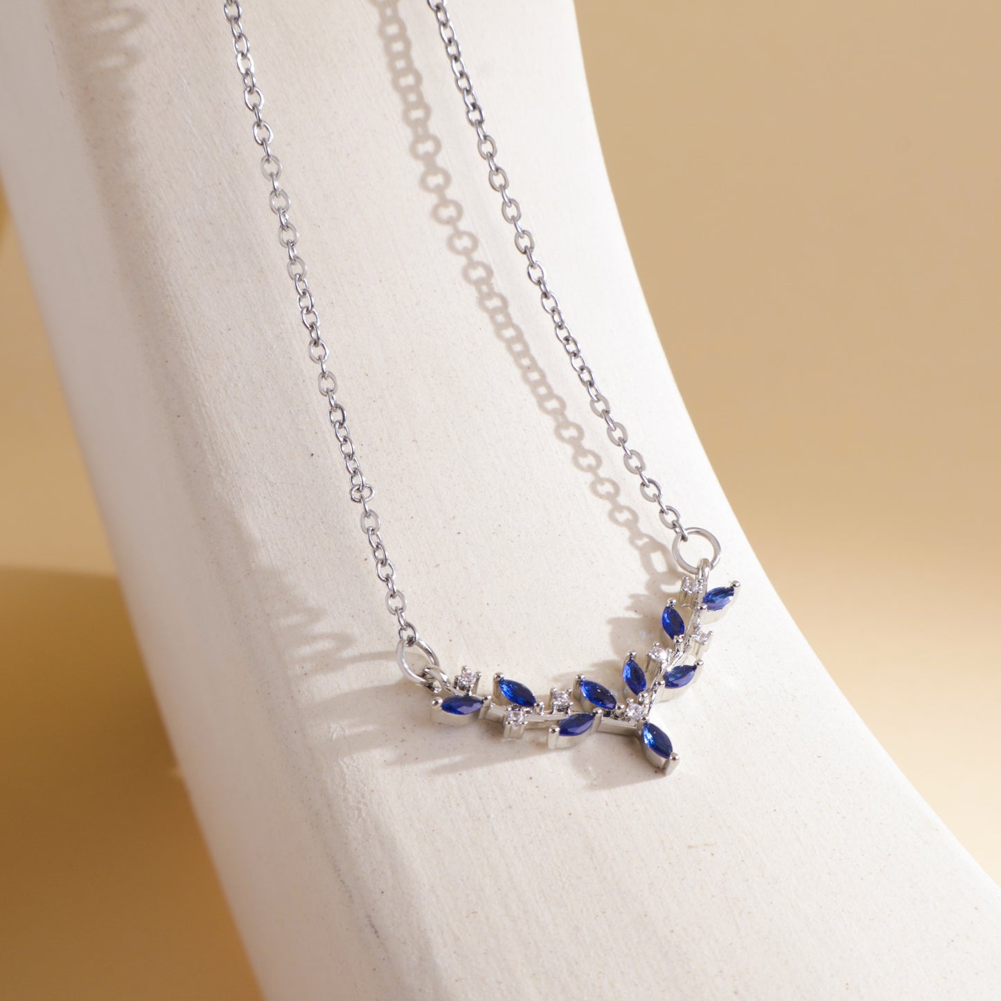 Leaf Whisper Necklace