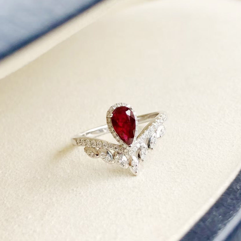 Queen’s Ember Ring