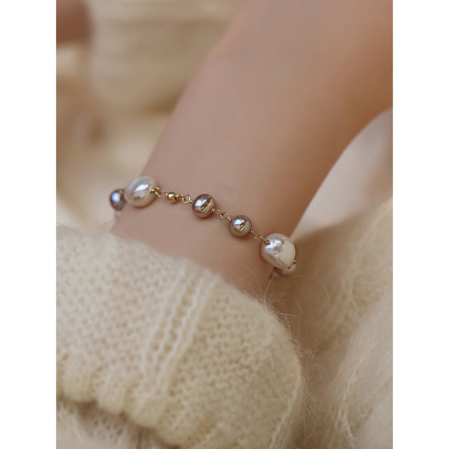 Drop of Pearls Bracelet