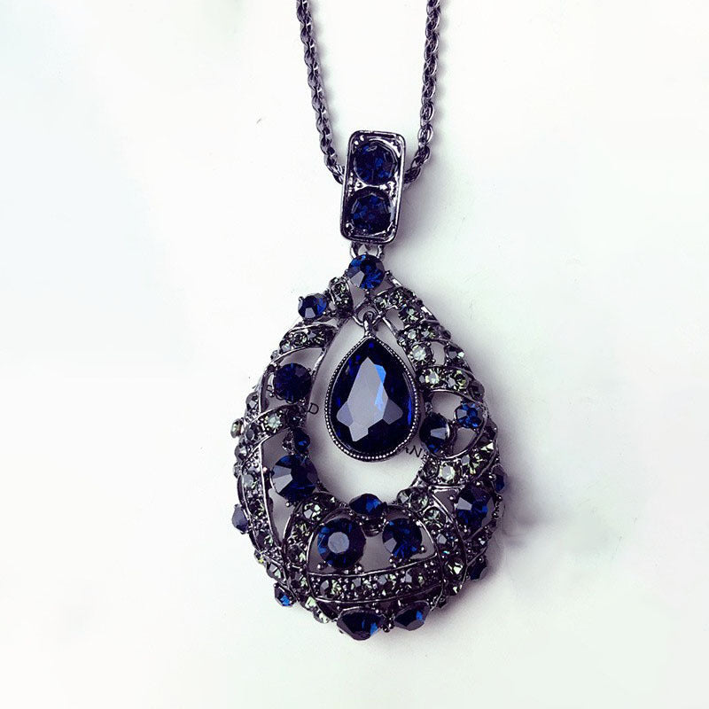 Royale Sapphire  Necklace