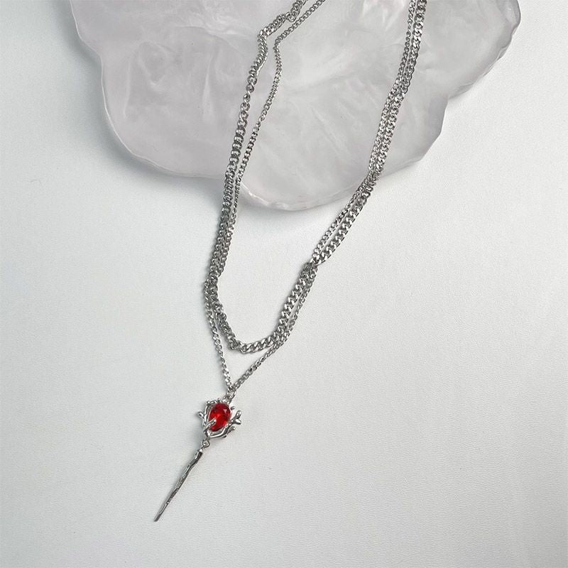 Rose in Thorne Necklace