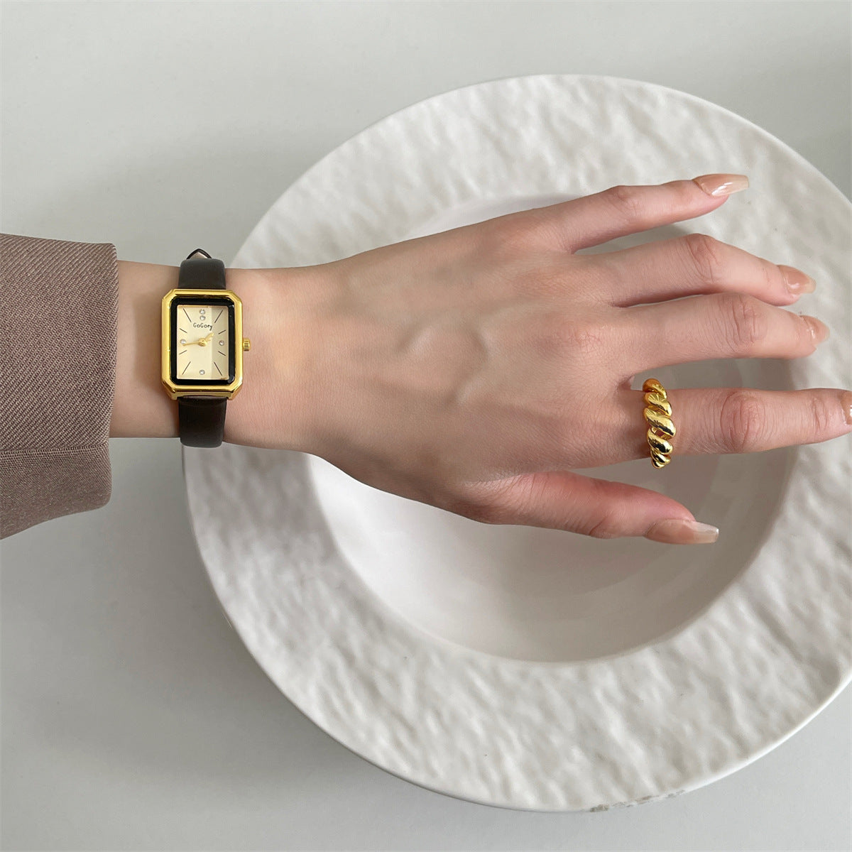 Velora Edge Watch