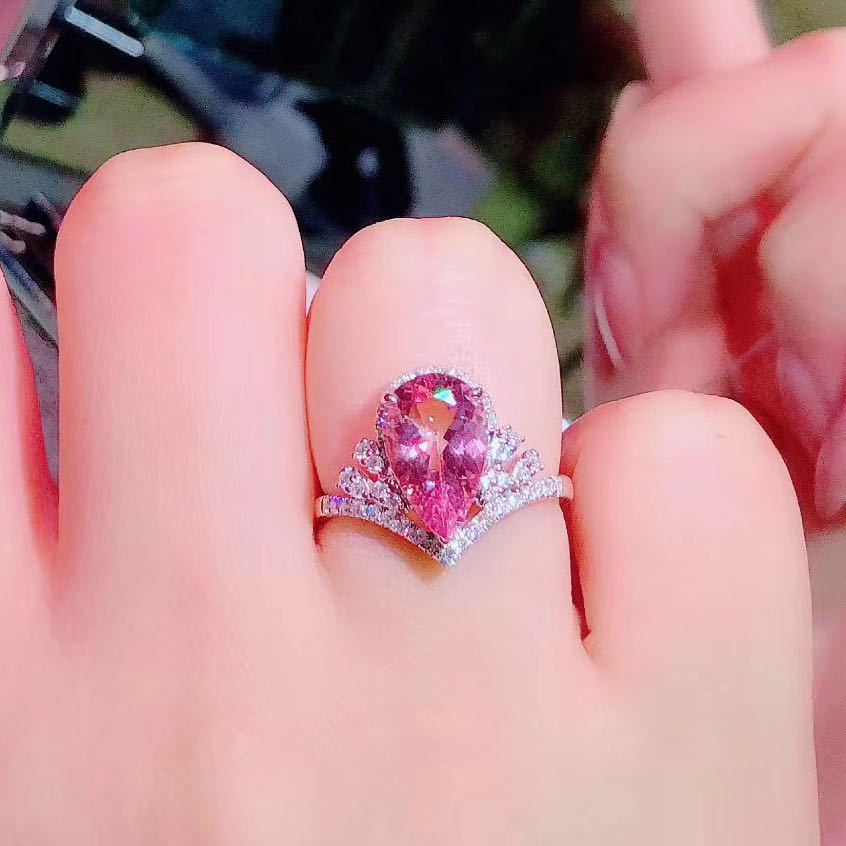 Fuchsia Flare Ring